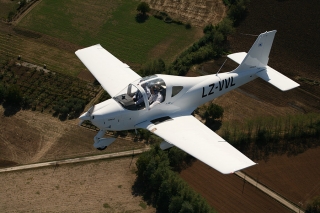 p2002jf_volo_01